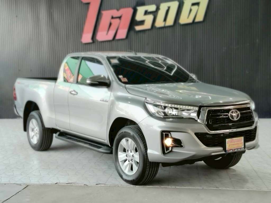Toyota REVO CAB สูง MT 2.4 E+ 2016 4ฒฌ 5046  ทะเบียนเดิม : 727305 (1)