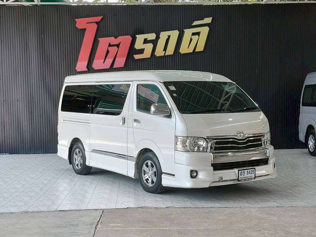 Toyota Ventury 3.0 V 2018 ทะเบียน ฮฐ8425