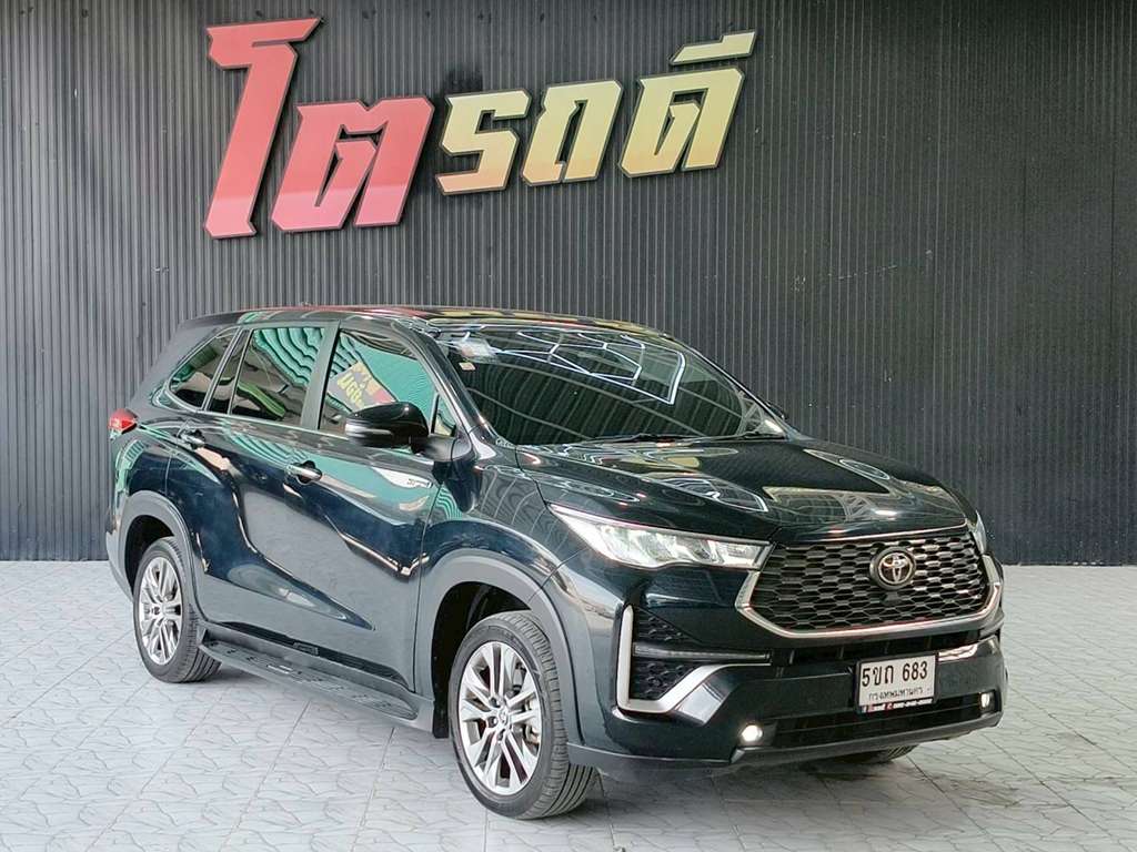 Toyota INNOVA Zenix AT 2.0 Hev premium 2024 ระบบเกียร์ : เกียร์ออโต้ ทะเบียนรถ : 5ขถ 683