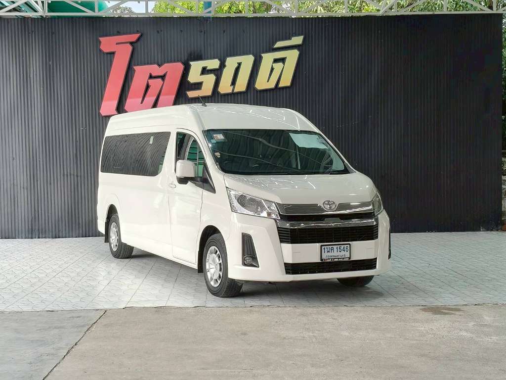 TOYOTA COMMUTER AT 2.8 2021 ทะเบียนรถ : 1นค 1546