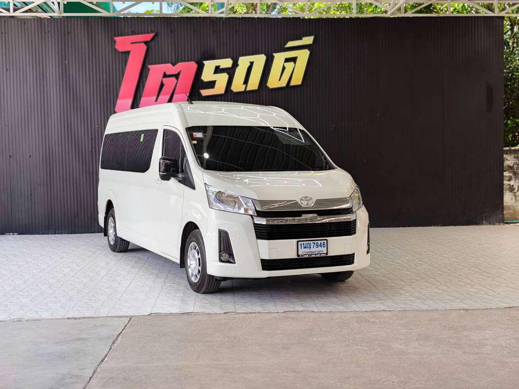 TOYOTA COMMUTER AT 2.8 2025 เกียร์ออโต้ ทะเบียนรถ : 1นญ 7946