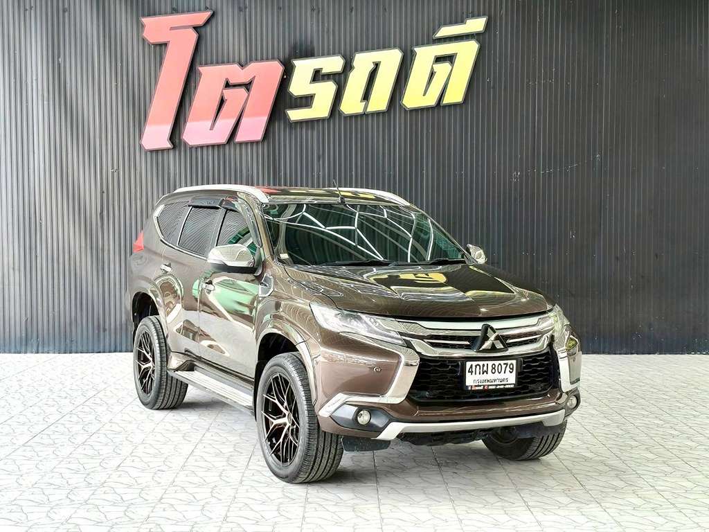 Mitsubishi PAJERO AT 2.4 GT 4WD 2015 ทะเบียนรถ 4กผ 8079 กทม