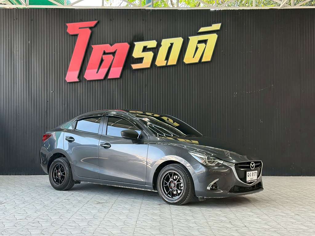 Mazda Mazda 2 AT 1.3 2017  ฉง 8171  ทะเบียนเดิม : กล 5307
