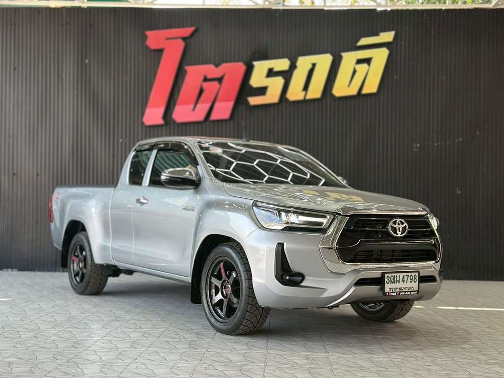 Toyota REVO CAB Zedition AT 2.4 MID 2020 ทะเบียน 3ฒม 4798