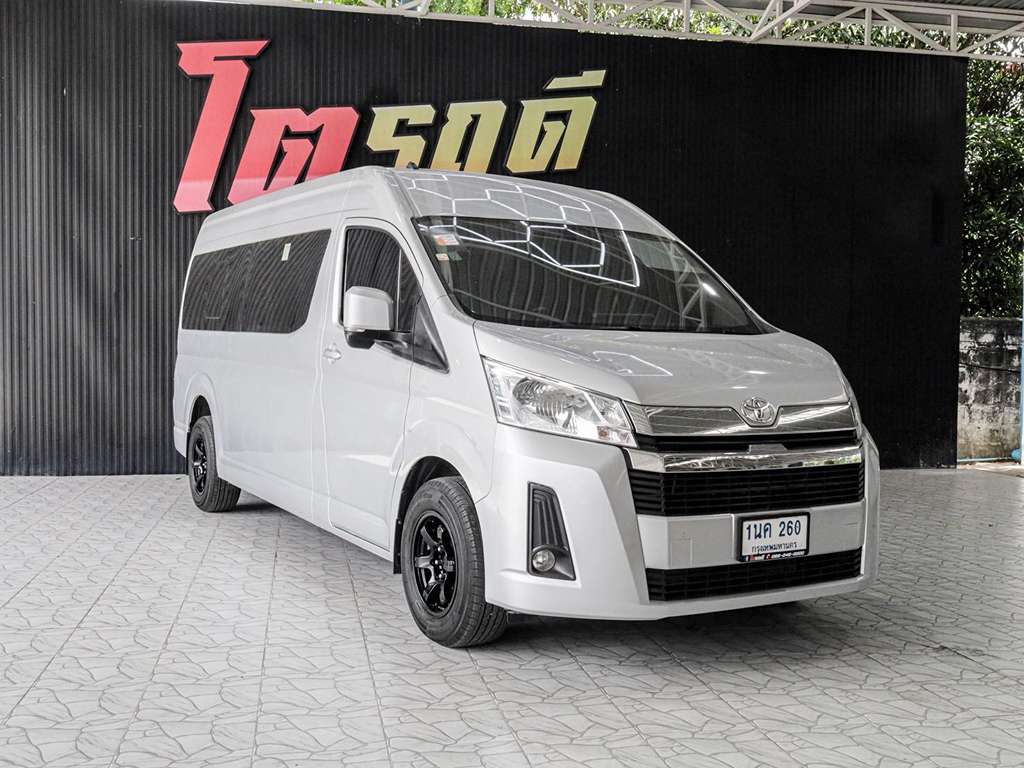 Toyota COMMUTER MT 2.8 2020  ทะเบียนรถ : 1นค 260