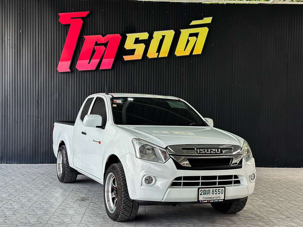 Toyota Revo แคปเตี้ย MT 1.9 DDI S 2018  2ฒต 8550