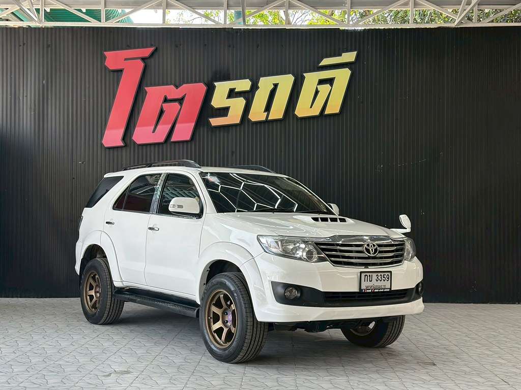 Toyota Fortuner MT 2.5 2012 กบ 3359