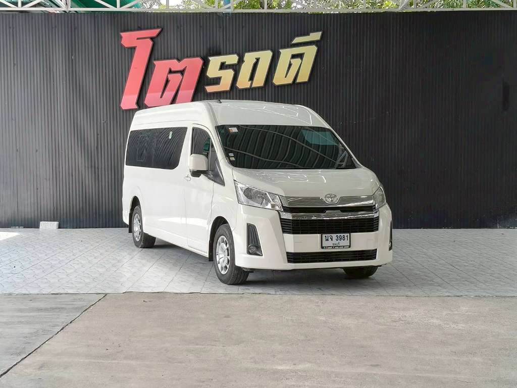 TToyota COMMUTER MT 2.8 2023 ทะเบียนรถ : นจ 3981