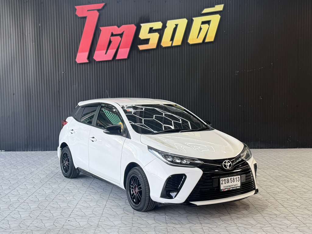 Toyota YARIS AT 1.2 2021  2ขล 5813
