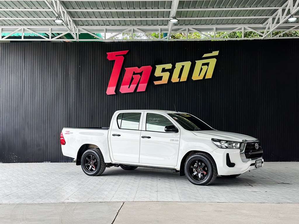 Toyota Revo สี่ประตูเตี้ย AT 2.4 Entry 2022 3ขบ 4863 กทม