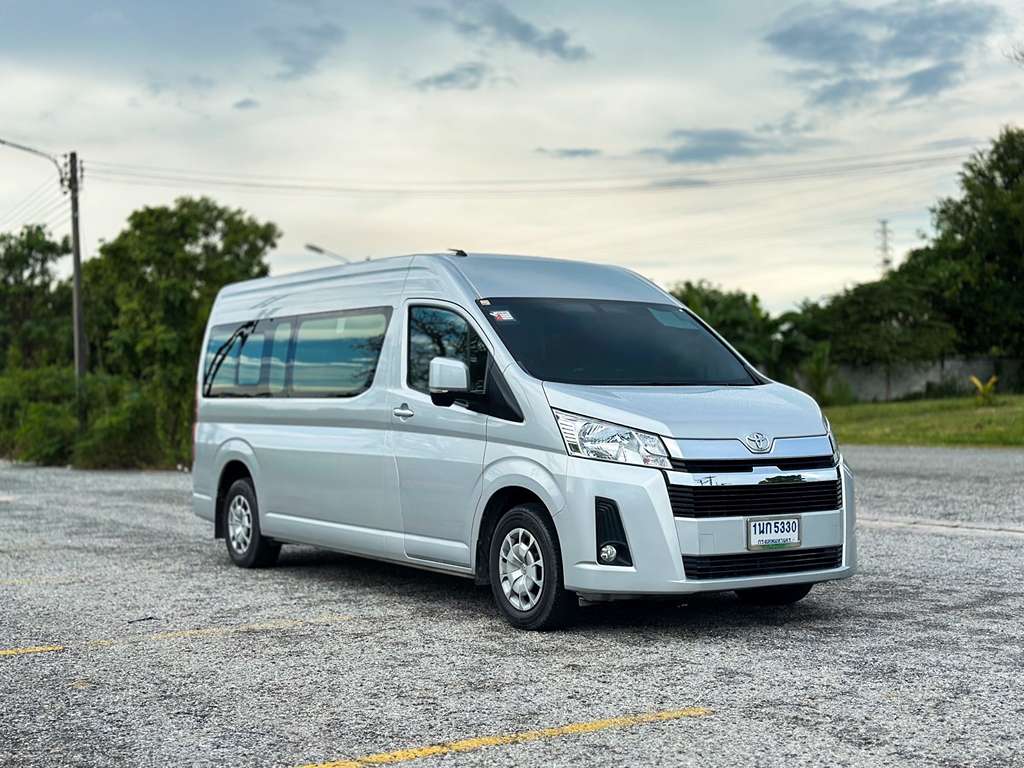Toyota Commuter MT 2.8 2020 1นก 5330 กทม