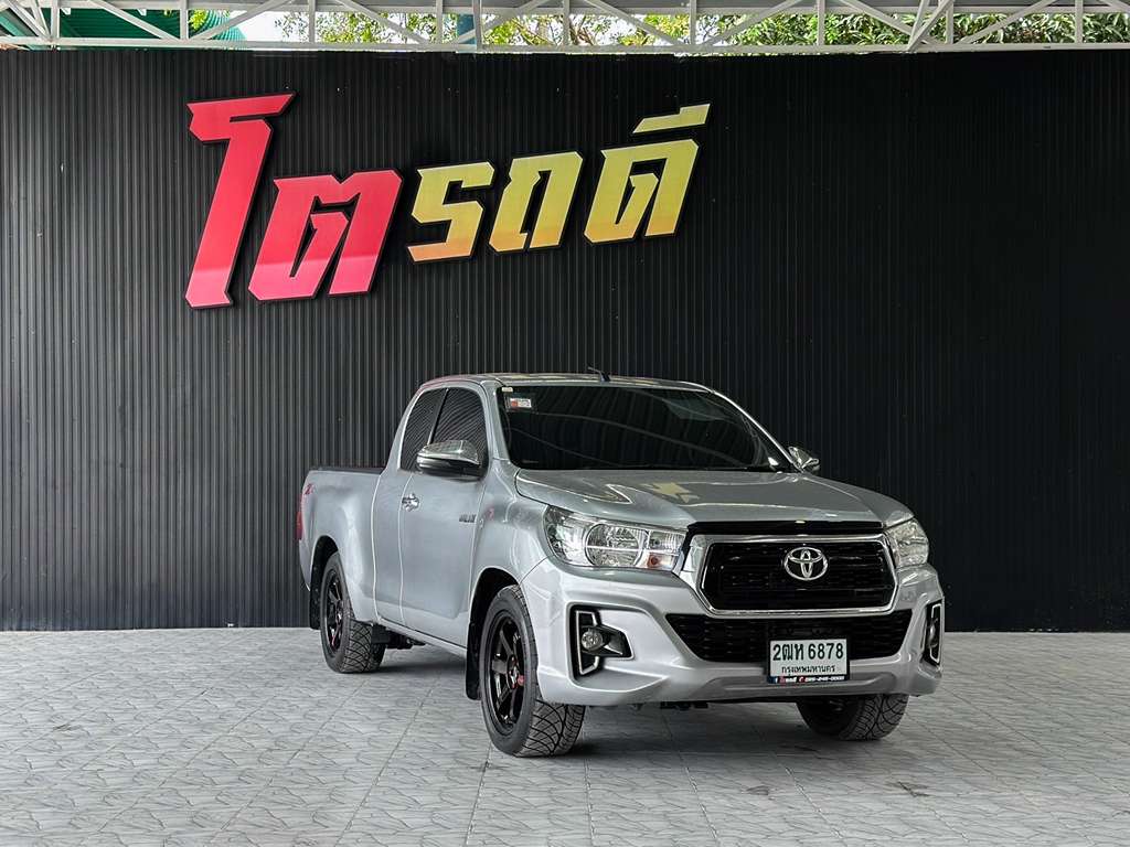 Toyota Revo แคปเตี้ย MT 2.4 E 2020 2ฒห 6878 กทม