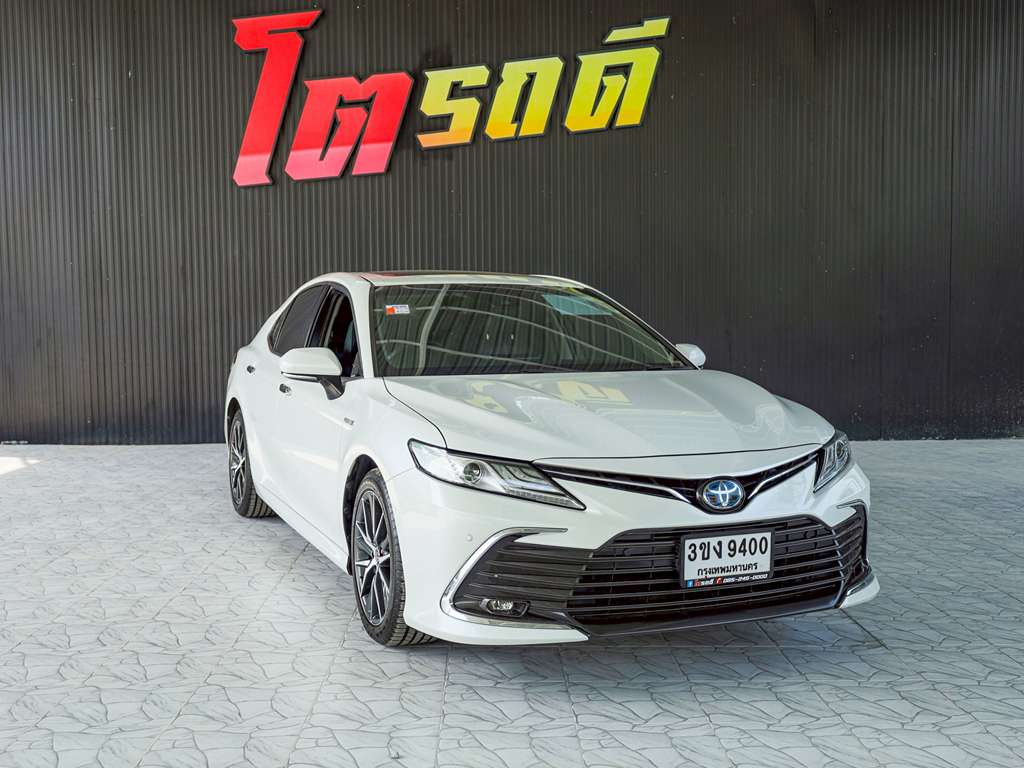 Toyota Camry Hybrid AT 2.5 Premium 2022 3ขง 9400 กทม