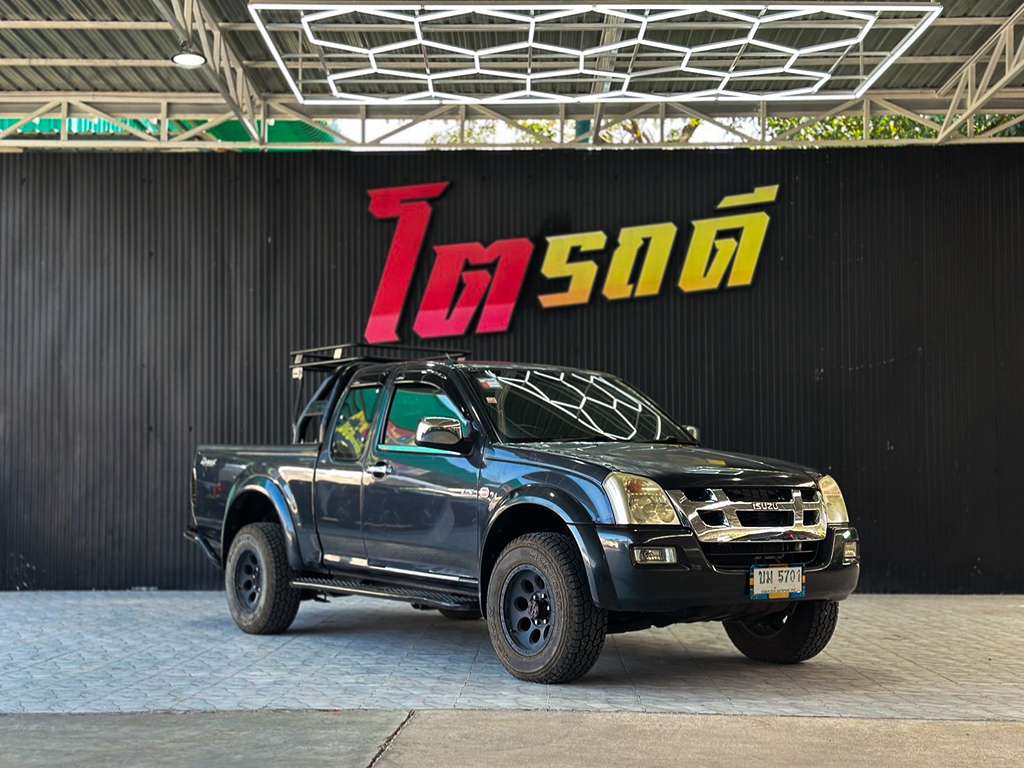 Isuzu D-max แคปสูง MT 3.0 4WD 2005   บม 5701