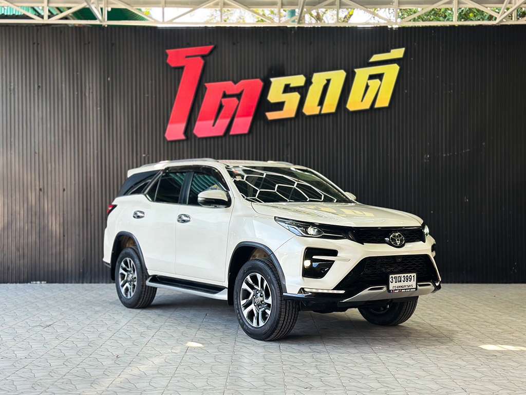 Toyota Fortuner AT 2.4 V 2021 3ขฌ 3991