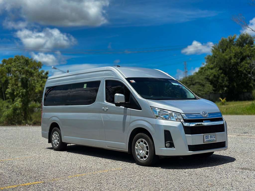 Toyota Commuter MT 2.8 2019 ฮฮ 6872 กทม
