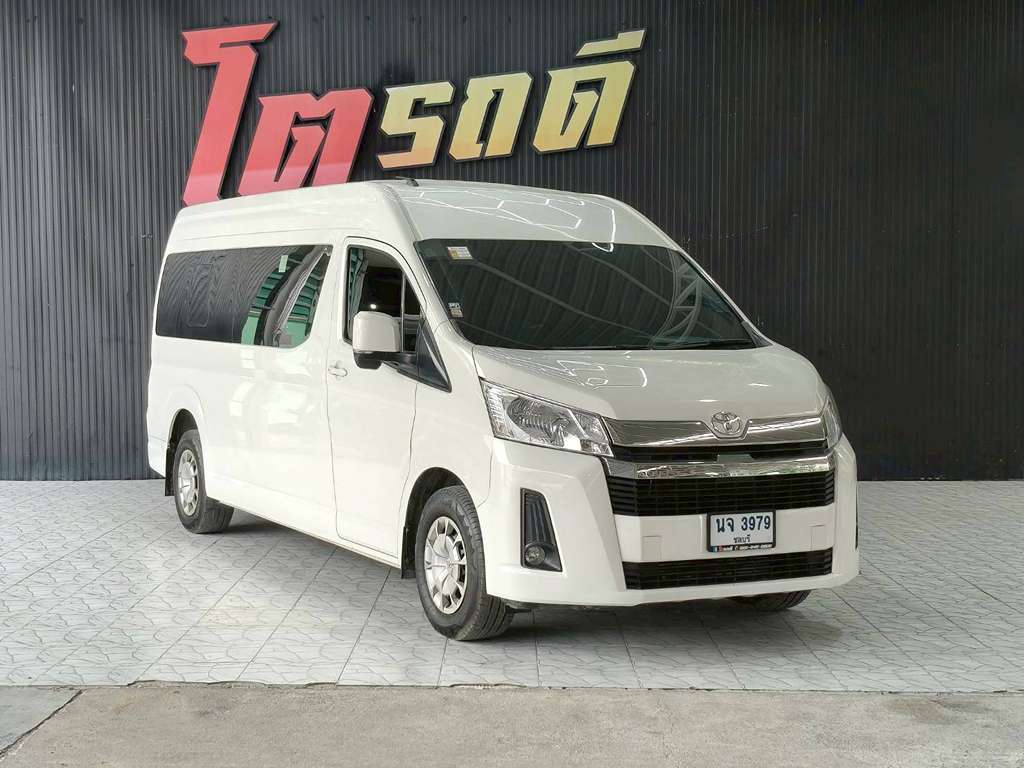 TOYOTA COMMUTER MT 2.8 2023 ทะเบียนรถ : นจ 3979
