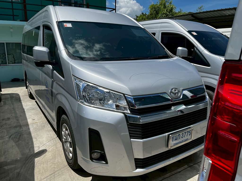 Toyota Commuter MT 2.8 2020 1นก 3775