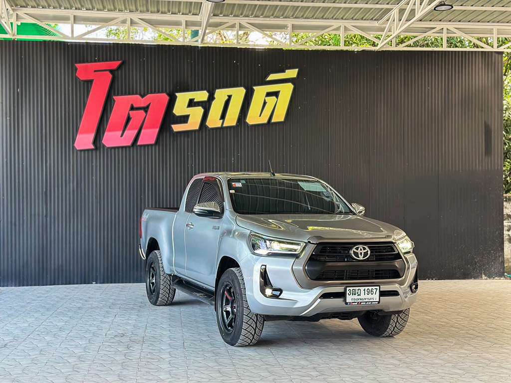 Toyota Revo แคปสูง MT 2.4 MID 4WD 2021 3ฒฎ 1967