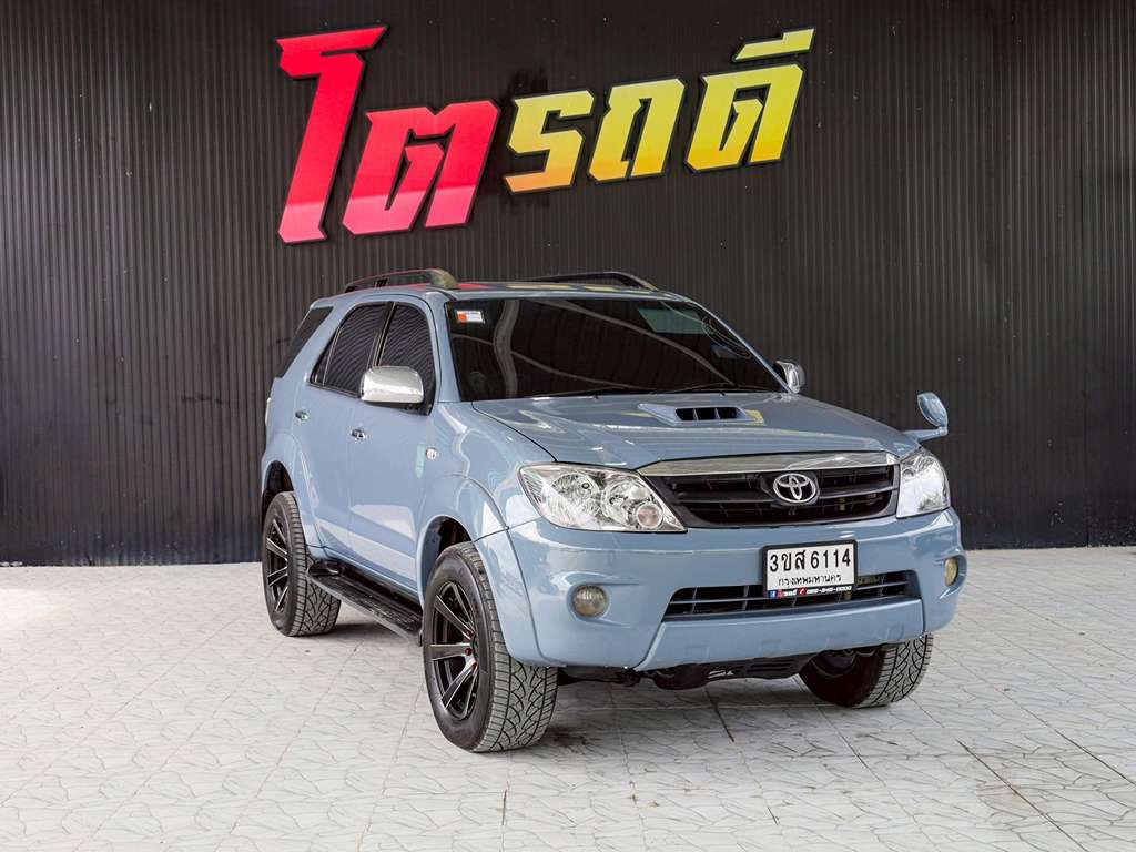 Toyota Fortuner 4WD AT 3.0 V 2005 3ขส 6114 กทม