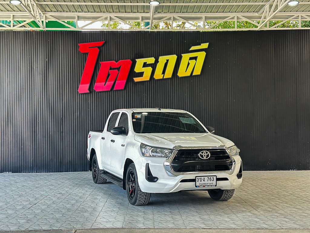 Toyota Revo สี่ประตูเตี้ย MT 2.4 Entry 2022 3ขง 763