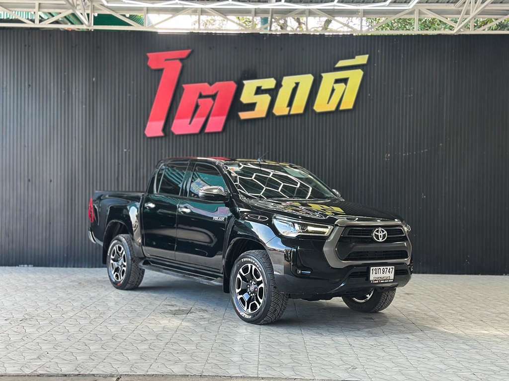 Toyota Revo สี่ประตูสูง MT 2.4 MID 2020  1ขก 9747