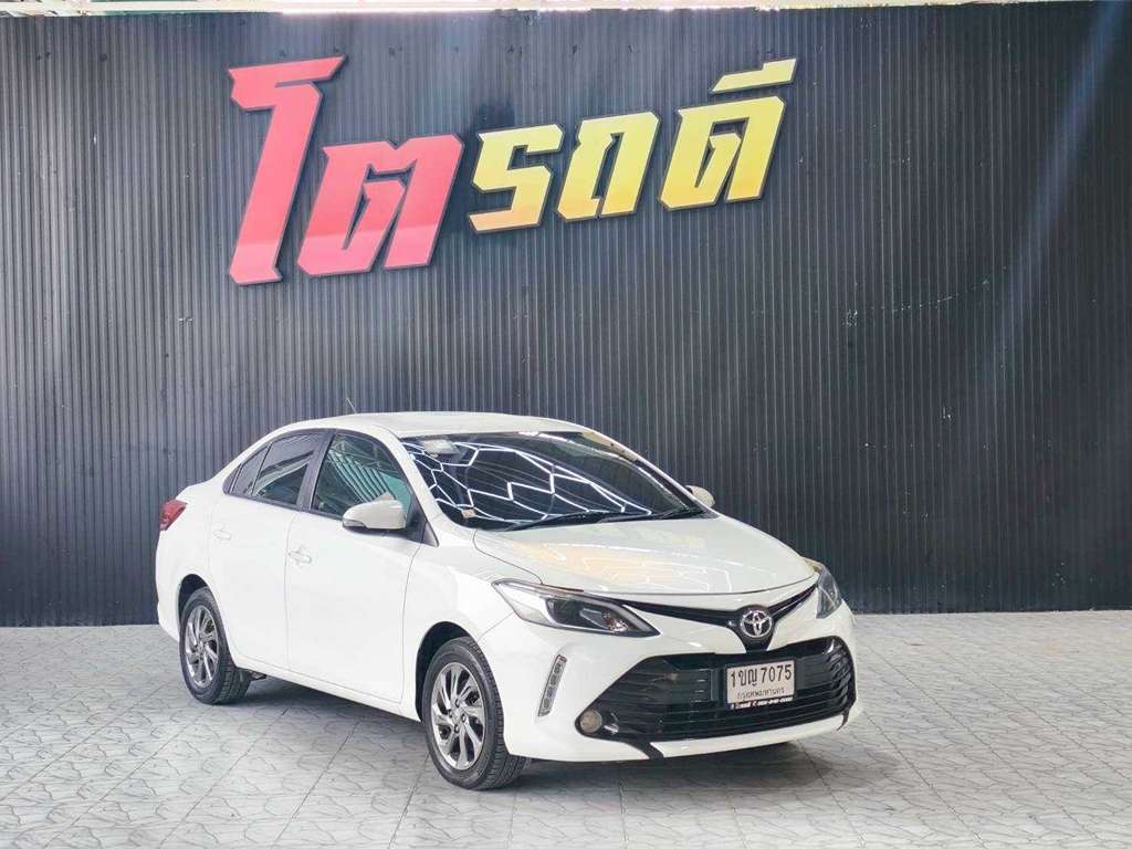 Toyota Vios AT 1.5 MID 2020 ทะเบียนรถ : 1ขญ 7075