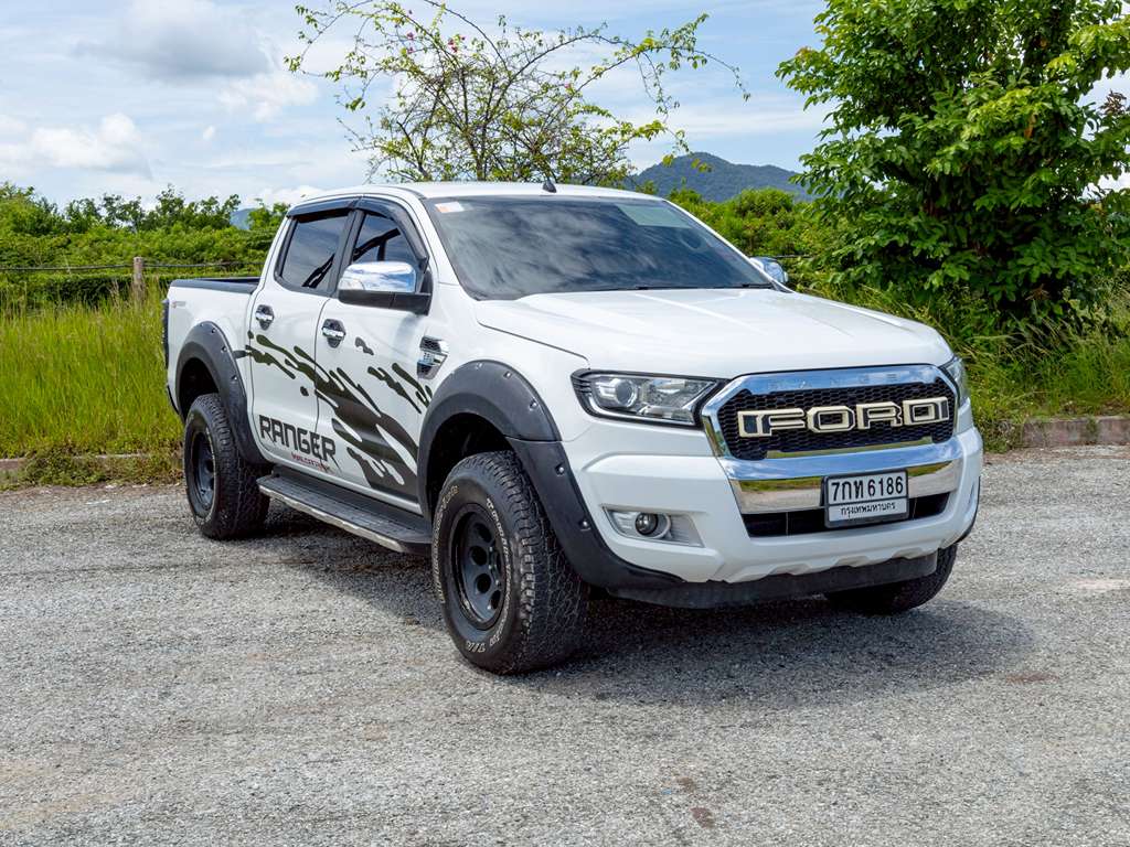 Ford Ranger Double Cab MT 2.2 XLT 2018 7กท 6186