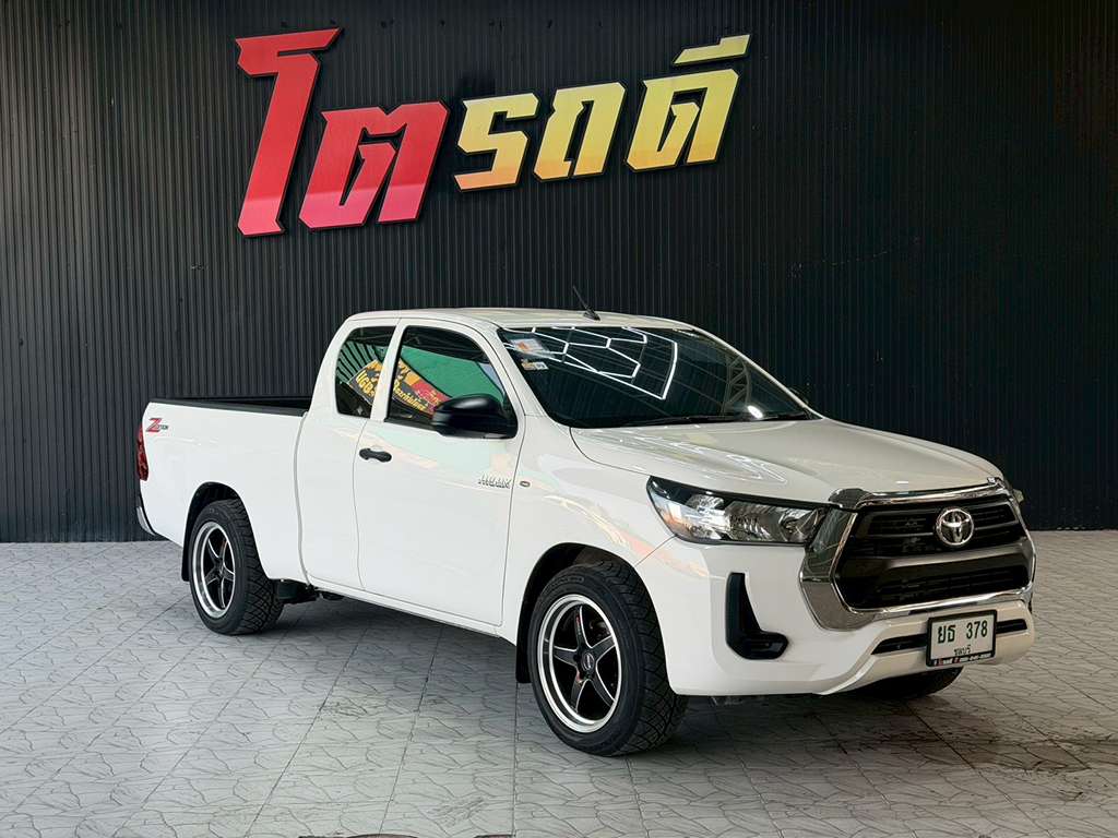 Toyota ไมล์ไม่แท้ REVO CAB เตี้ย MT 2.4 Entry 2020 ทะเบียนรถ : ยธ 378