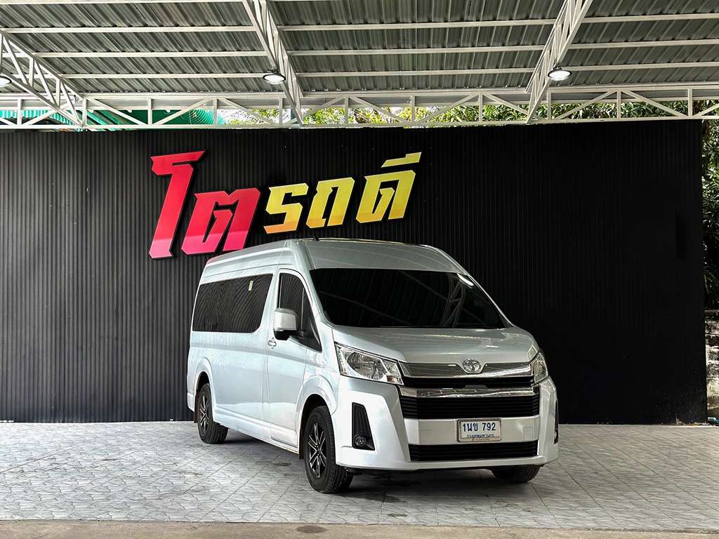 Toyota Commuter AT 2.8 2020  1นข 792