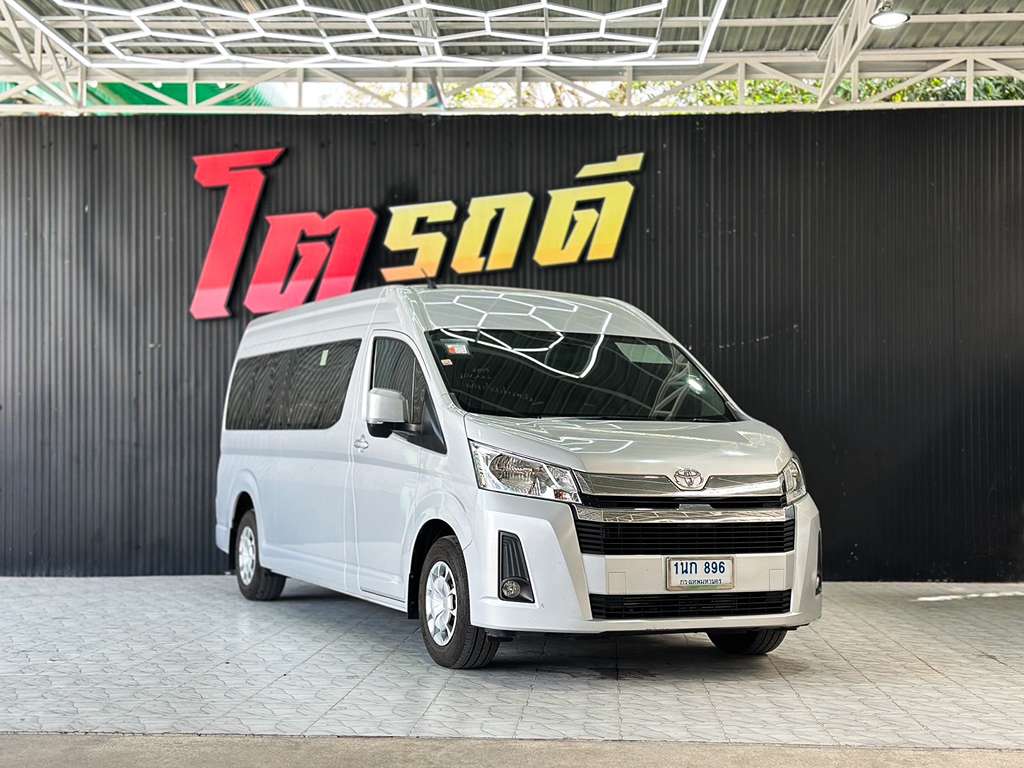 Toyota Commuter 2.8 MT 2019  1นก 896