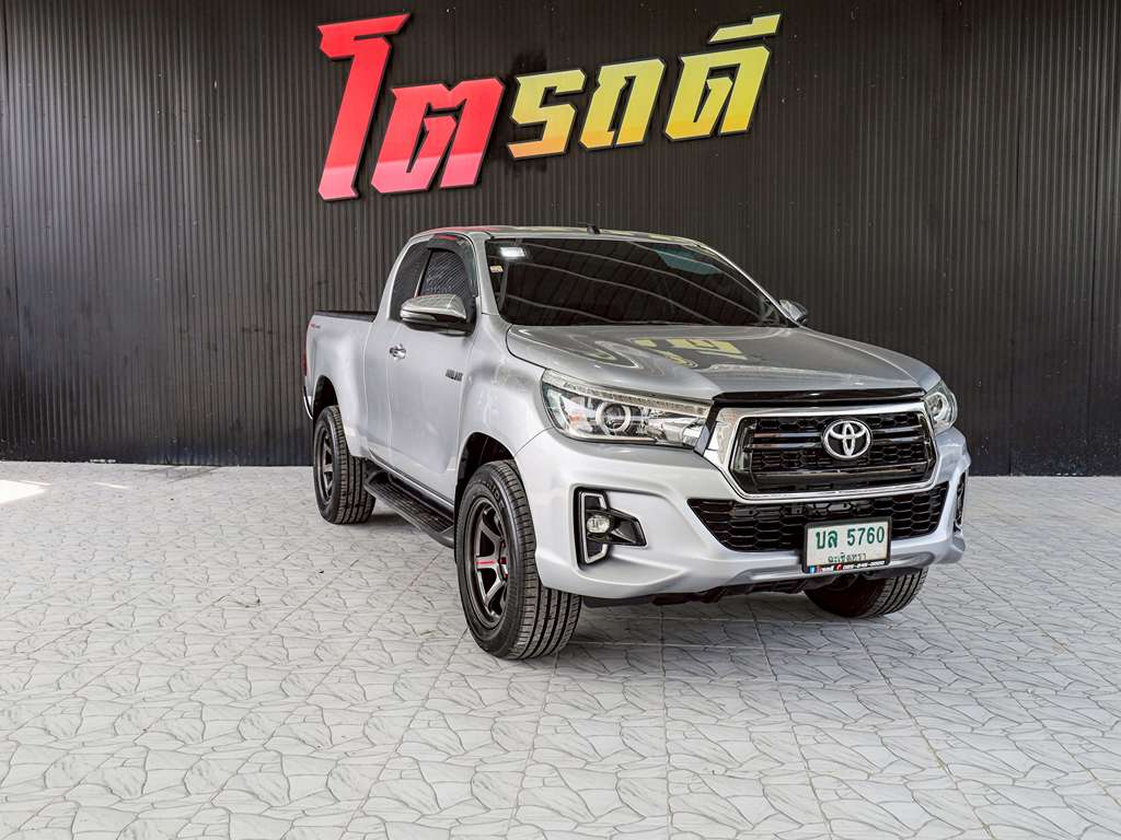 Toyota Revo แคปสูง MT 2.4 G 2018  บล 5760