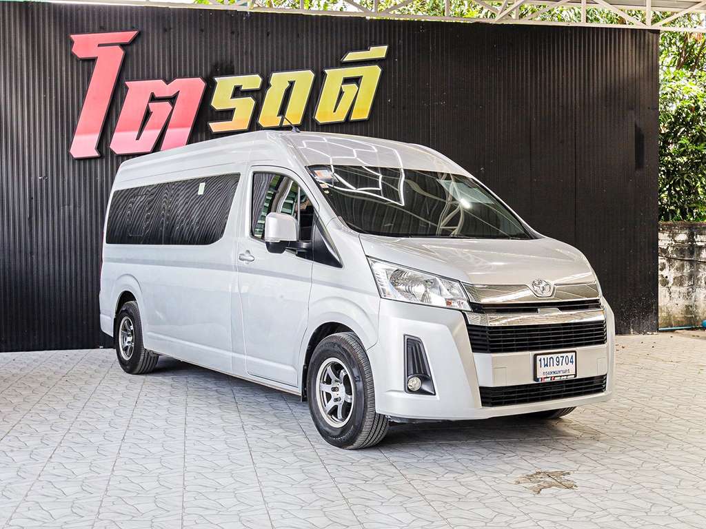 Toyota COMMUTER MT 2.8 2020  1นก9704