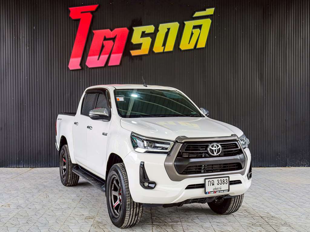 Toyota Revo สี่ประตูสูง MT 2.4 MID 2020 กฉ 3383 อุทัยธานี