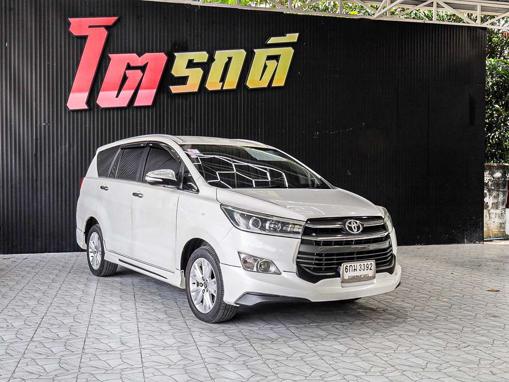 Toyota INNOVA AT 2.8 V 2017 ทะเบียนรถ : 6กม 3392