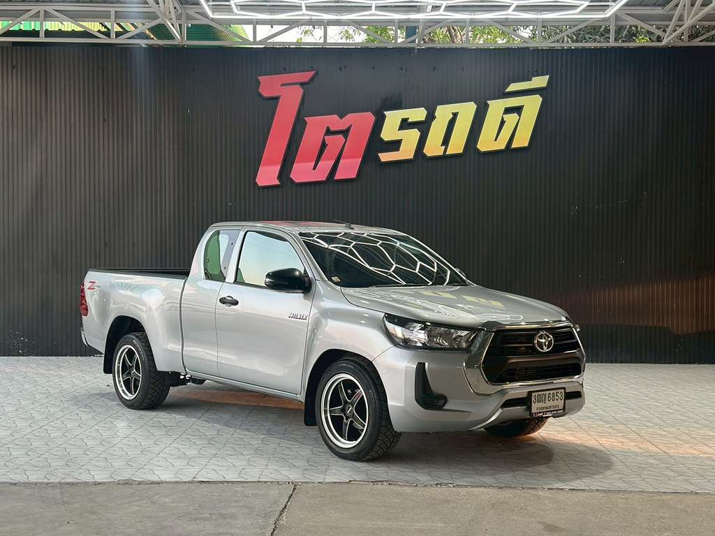 Toyota REVO CAB เตี้ย MT 2.4 Entry 2021 3ฒญ 6853