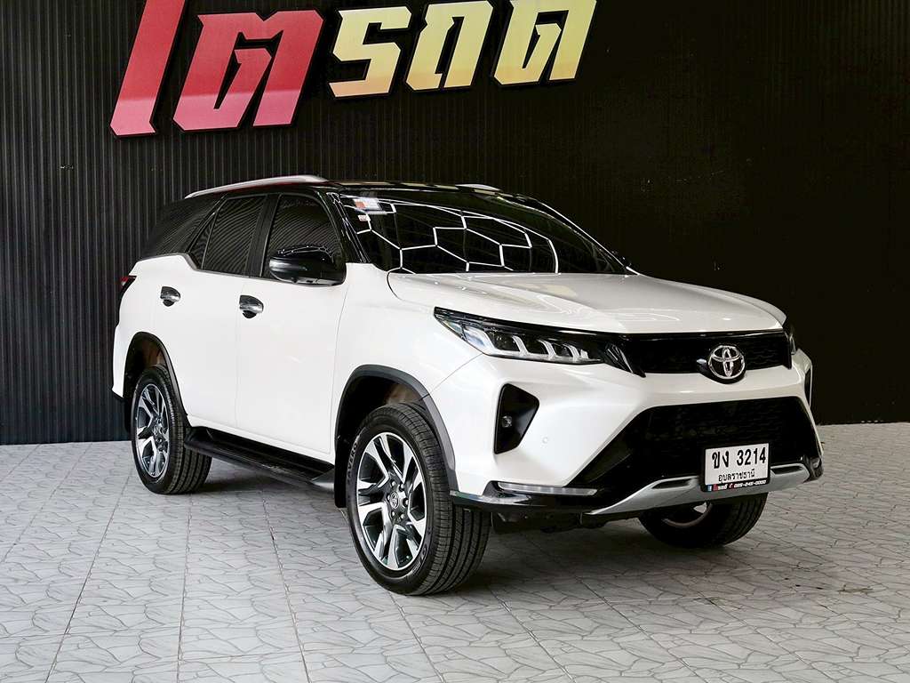 Toyota FORTUNER AT 2.4 LEGENDER 2022 ทะเบียนรถ ขง 3214 อุบลราชธานี