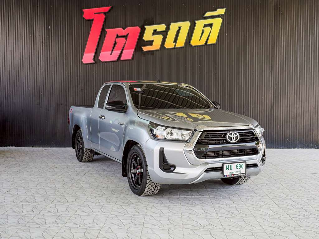 Toyota Revo แคปเตี้ย MT 2.4 Entry 2022  ผบ 690 อุบลราชธานี
