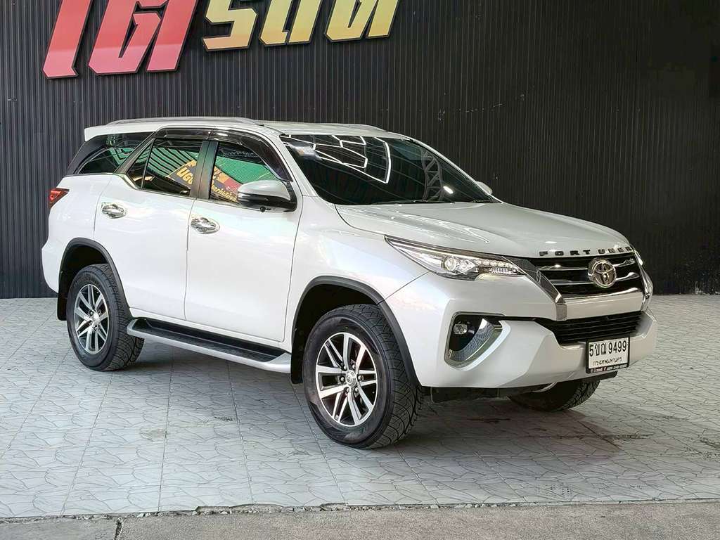 Toyota FORTUNER AT 2.4 V 4WD 2018  5ขฌ 9499