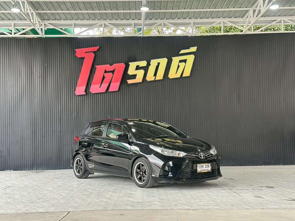 Toyota Yaris AT 1.2 E 2020 1ขศ 209 กทม