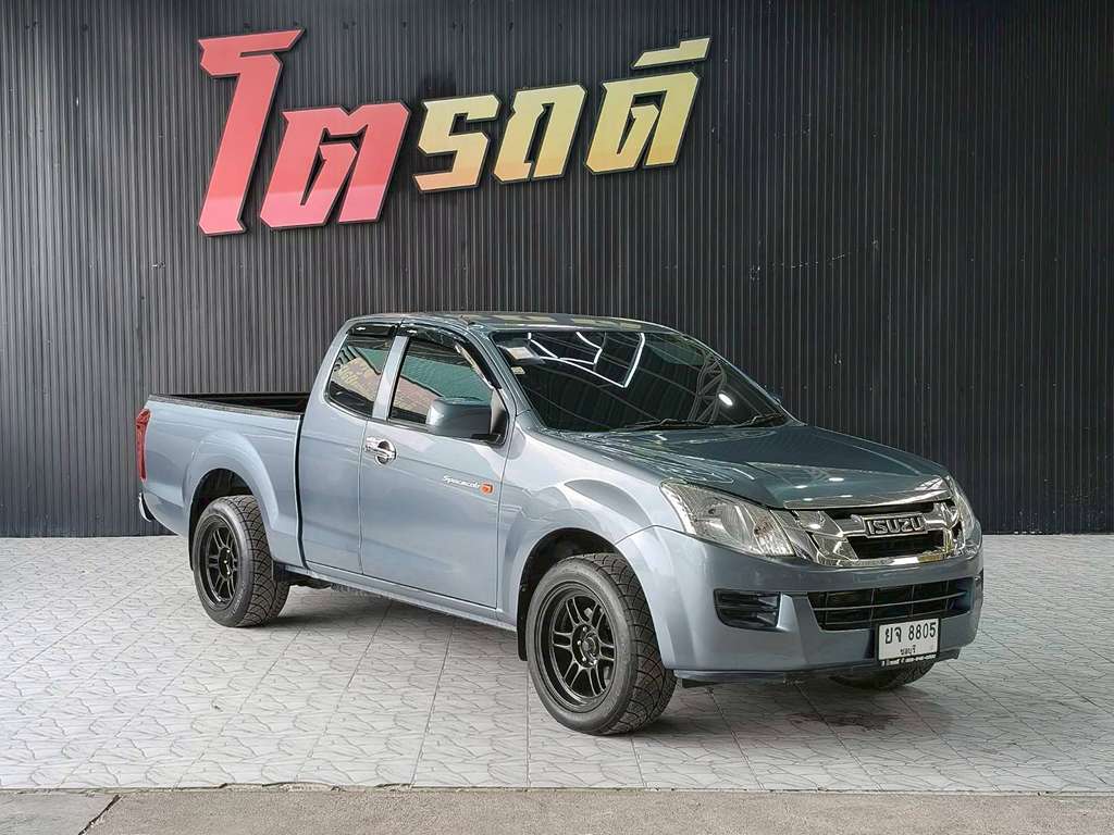 Isuzu DMAX CAB เตี้ย MT 2.5 2013  ยจ 8805