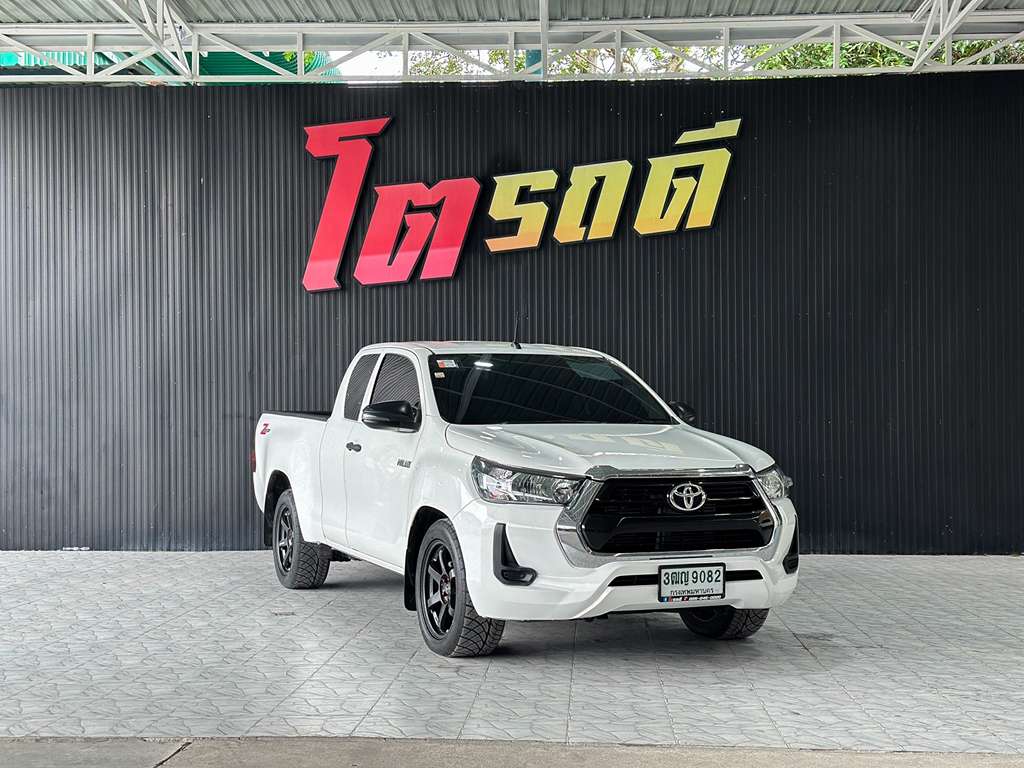 Toyota Revo แคปเตี้ย AT 2.4 Entry 2021  3ฒญ 9082