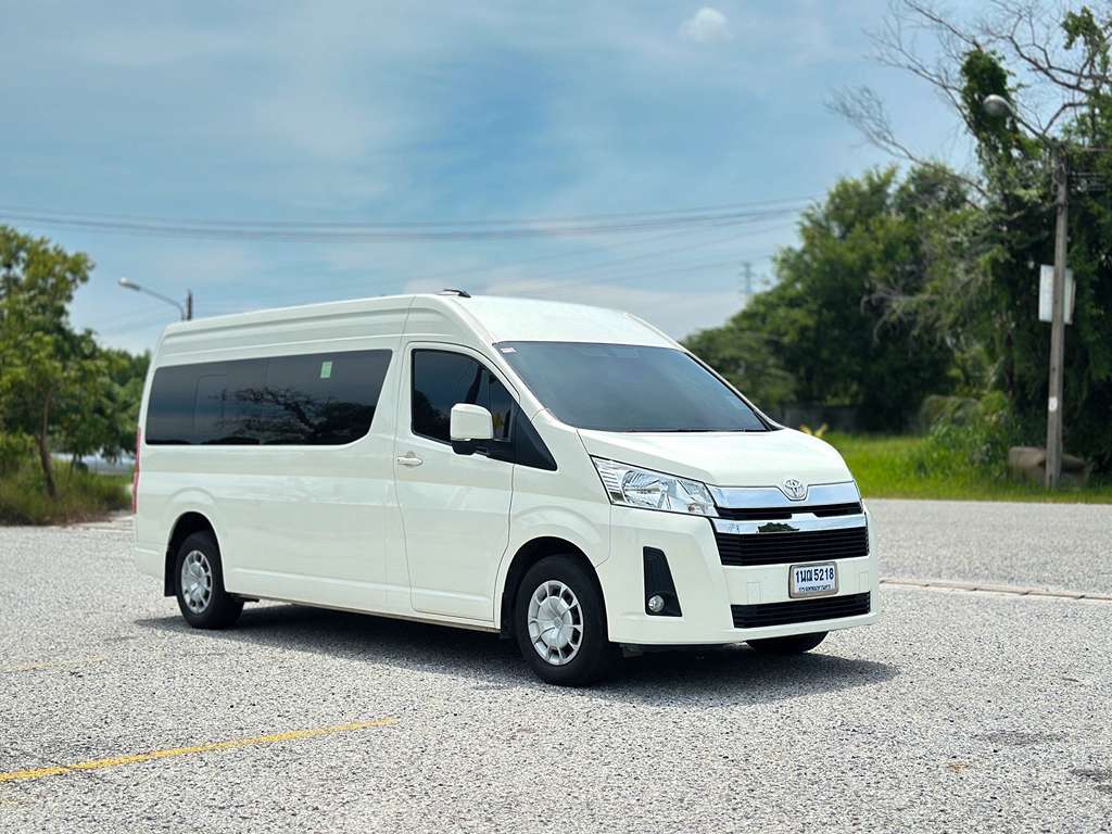 Toyota Commuter MT 2.8 2023 1นณ 5218 กทม