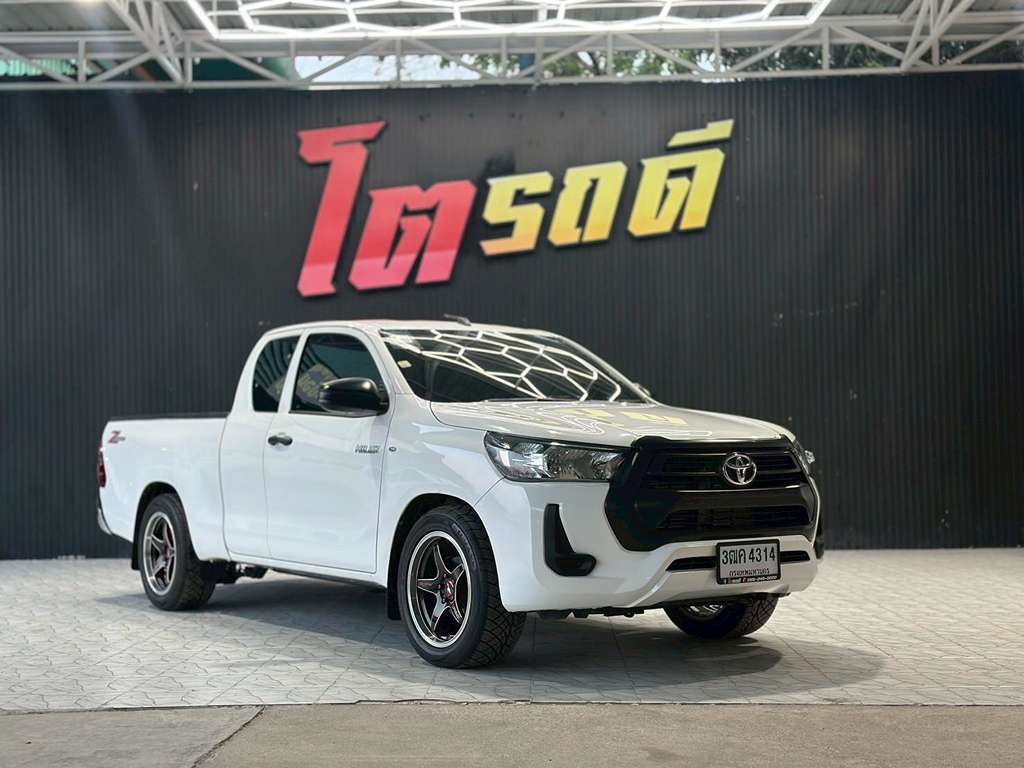 Toyota REVO CAB เตี้ย AT 2.4 Mid 2020 ทะเบียน 3่ฒค 4314