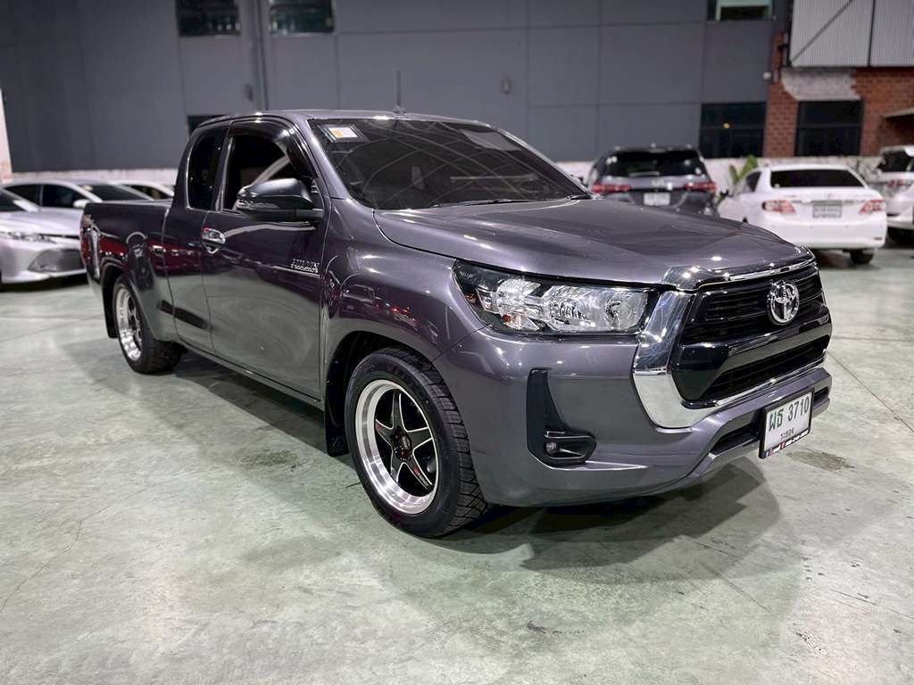Toyota Revo smart cab MT 2.4 Entry 2022 ผธ 3710