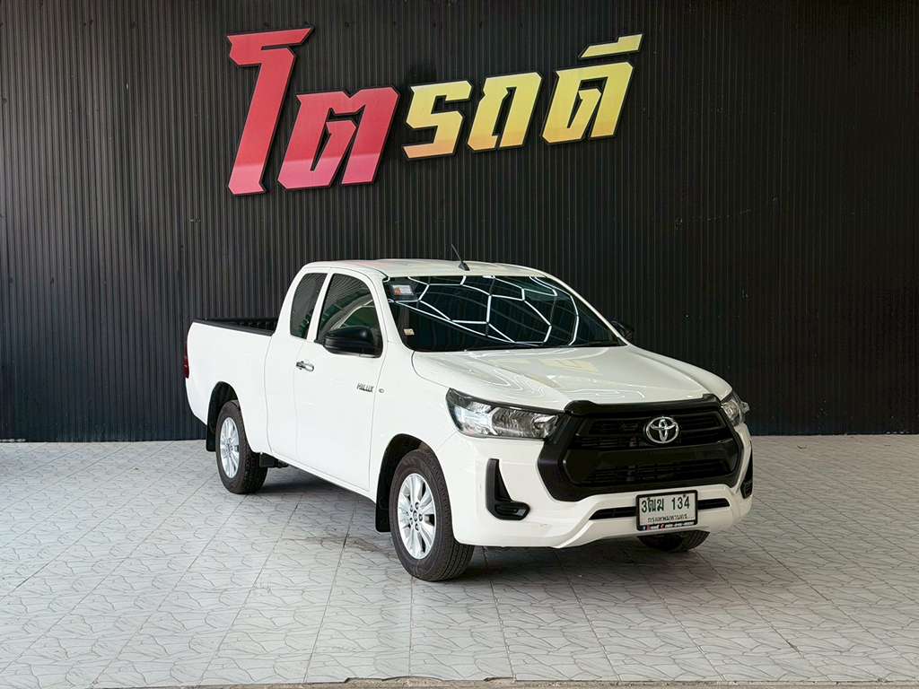 Toyota ไมล์ไม่แท้ REVO CAB เตี้ย AT 2.4 MID 2020 ทะเบียนรถ : 3ฒฆ 134