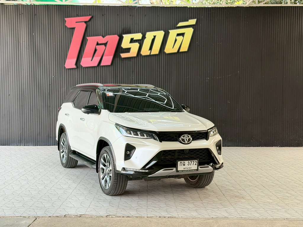 Toyota FORTUNER AT 2.4 LEGENDER 2021 กฉ 3772