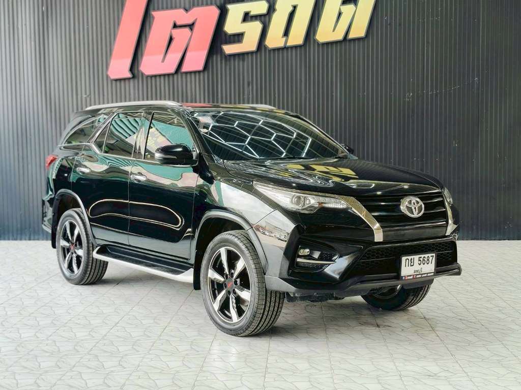 Toyota ไมล์ไม่แท้ FORTUNER AT 2.8 TRD 2019  ฉจ 1025  ทะเบียนเดิม : กย 5687