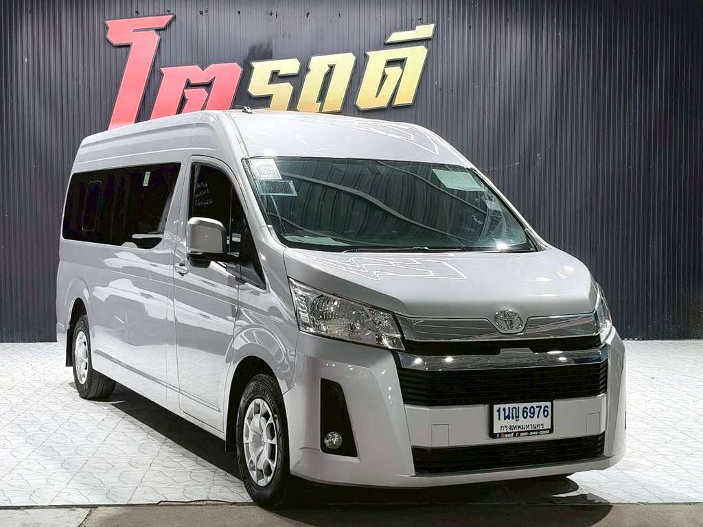 Toyota Commuter MT 2.8 2020  1นญ 6976  ทะเบียนเดิม : 36-1390