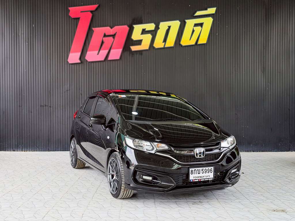 Honda Jazz GK AT 1.5 V 2019 8กบ 5996 กทม